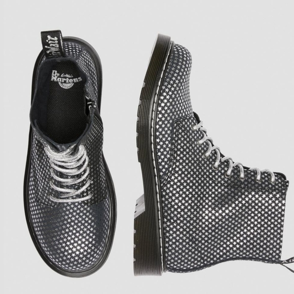 Dr. Martens new without Box size 5 Ladies 1460 Pascal Boot star boots - Picture 2 of 16